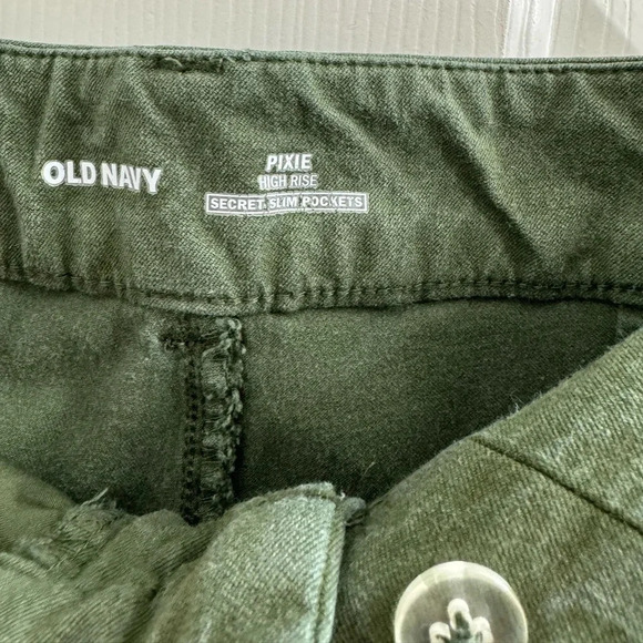 Old Navy Pixie high rise secret slim pockets size 4 - Picture 4 of 7